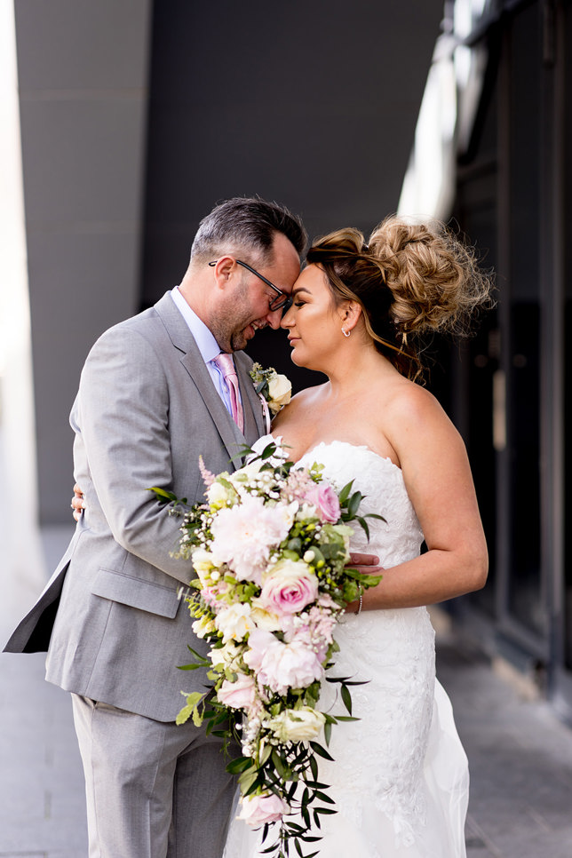 Wedding bouquet blush teardrop kim