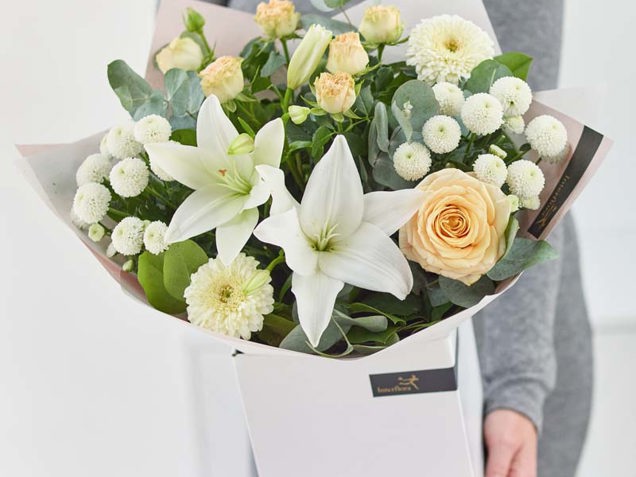 Beautiful Neutral Bouquet image