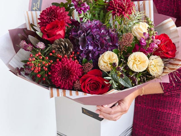 Majestic Classic Festive Bouquet image