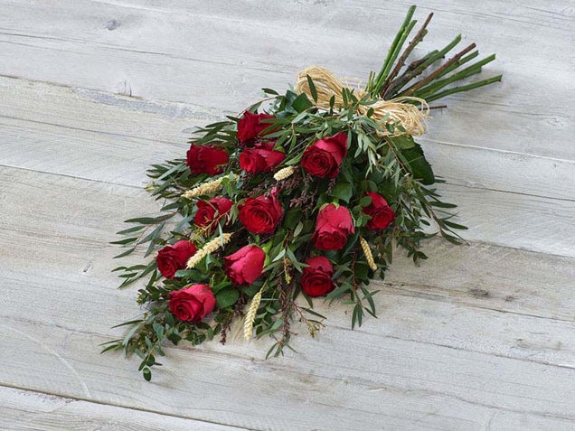 Classic Red Rose Sheaf image